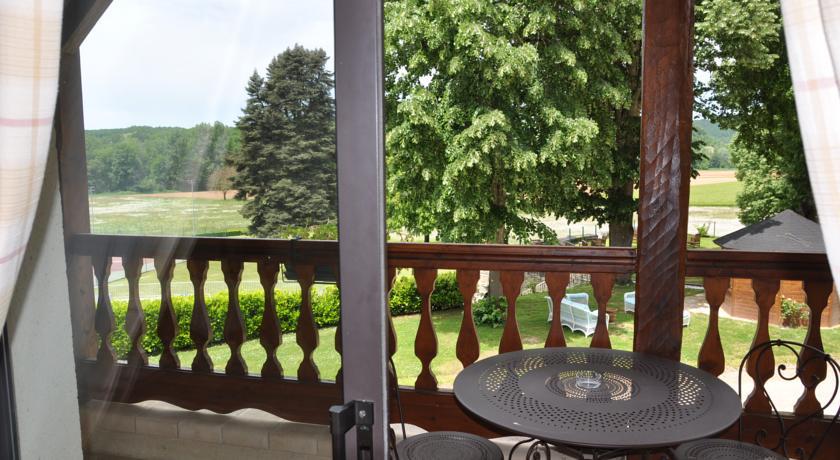 Chateau La Fleunie - Hotel Et Restaurant Condat-sur-Vezere Zimmer foto