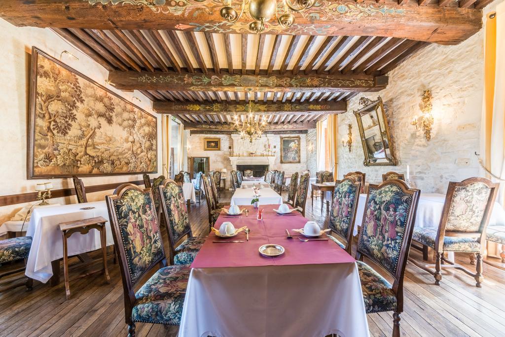 Chateau La Fleunie - Hotel Et Restaurant Condat-sur-Vezere Exterior foto