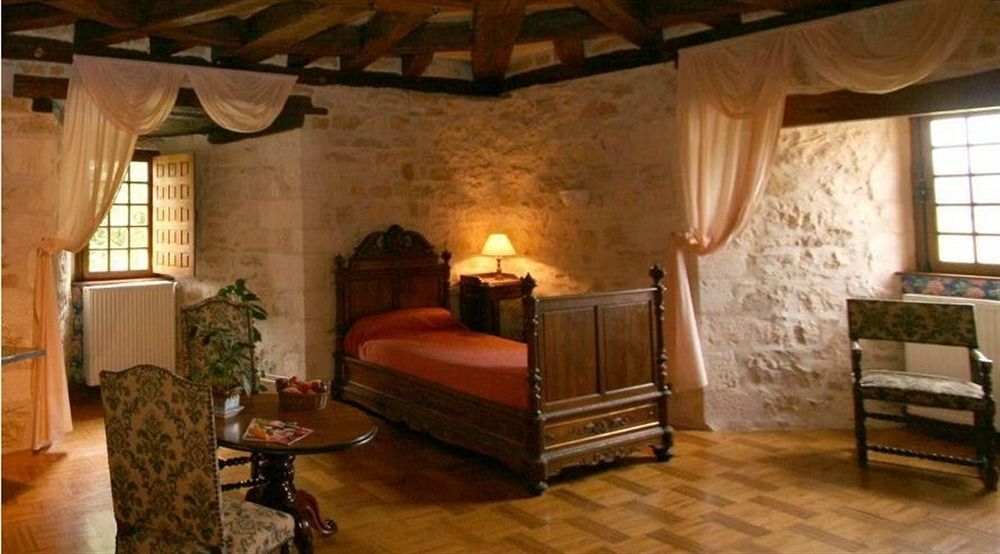 Chateau La Fleunie - Hotel Et Restaurant Condat-sur-Vezere Exterior foto